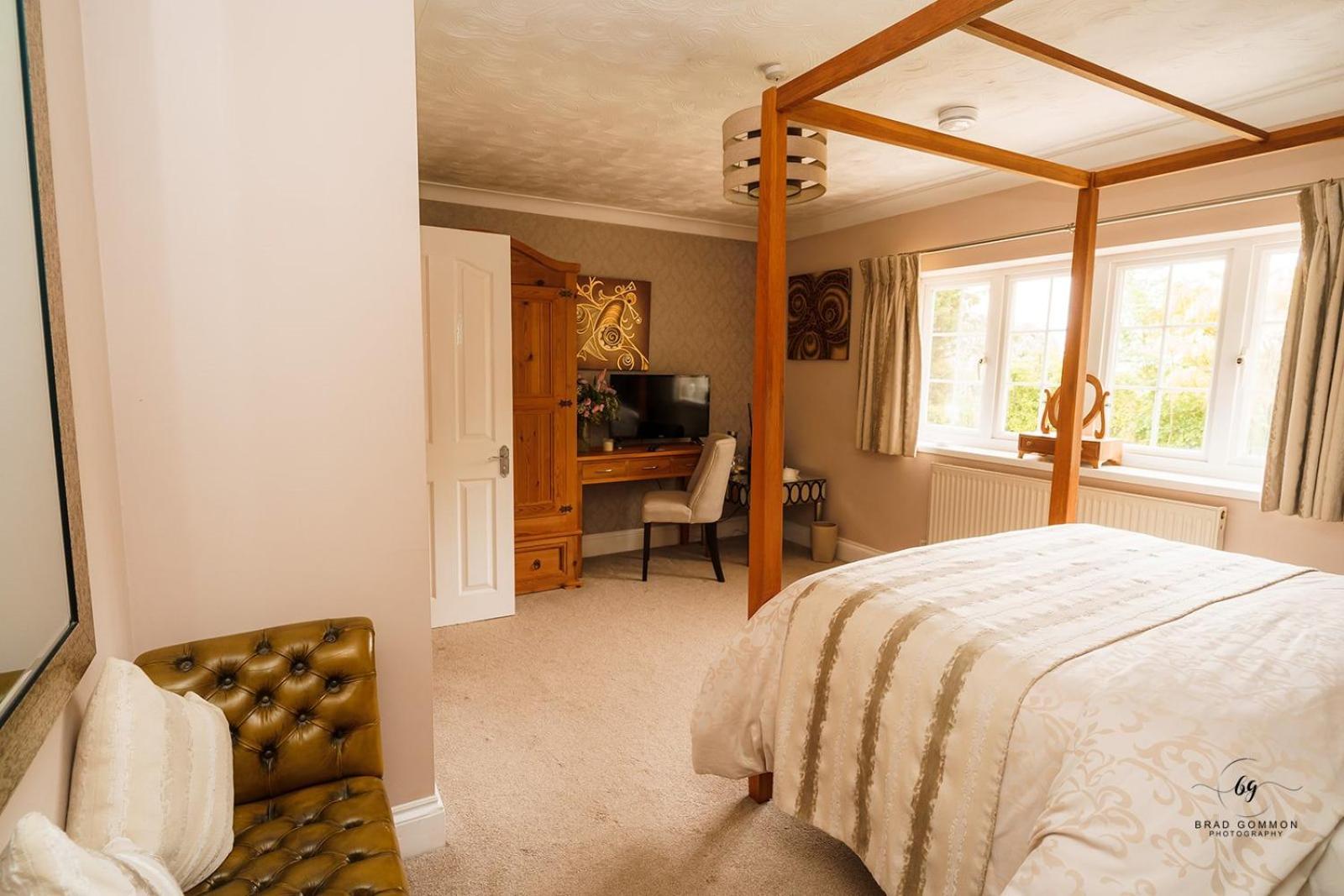 ダベントリー Dodford Grange Bed & Breakfast エクステリア 写真